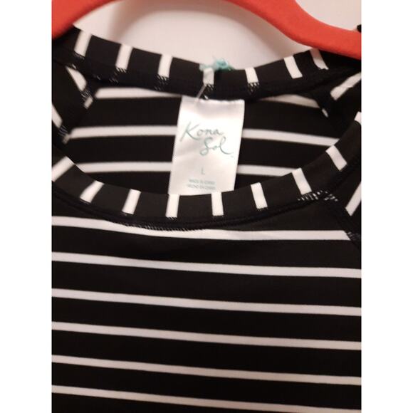 Kona Sol Large 12-14 Black & White Striped LS Cropped Rash Guard Swim Shirt nwt - Picture 2 of 3